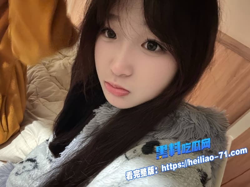 推特网黄Starluck被爆出轨抖音扒出有男友和碳水王子合拍视频直接全网炸锅25
