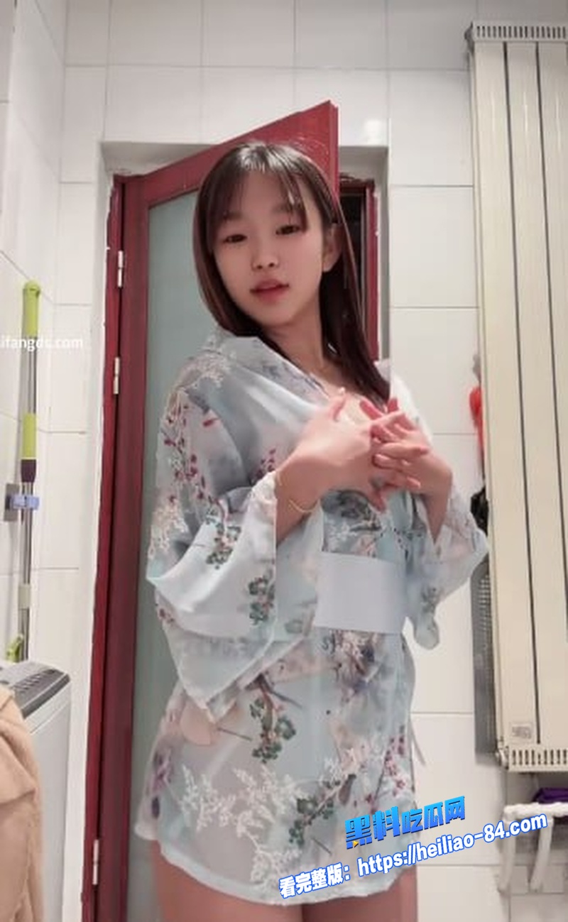 快手纹身女神蒙佳怡私藏裸舞原片 奶大臀翘倒立一字马 粉丝投喂传疯了图6
