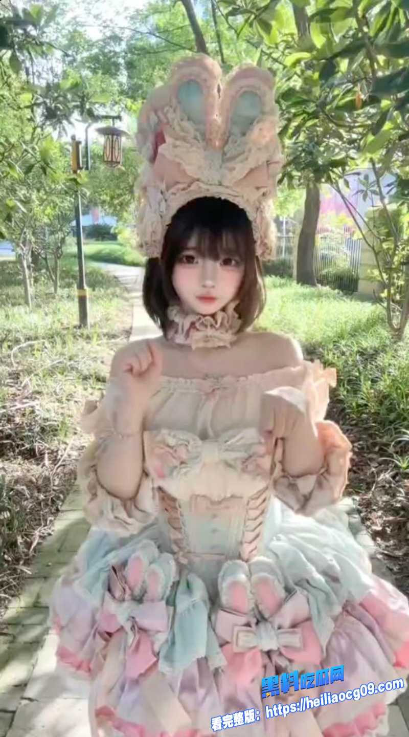二次元福利姬豆喵自慰视频4 二次元福利姬豆喵自慰视频4
