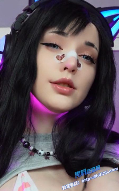 欧美著名网红 Enafox 大尺度自慰秀 超可爱巨乳甜妹 水晶棒狂插小穴 淫叫声不绝于耳！1
