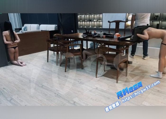 顶级大佬奴印文化各种捆绑调教凌辱层出不穷彻底释放M本性老板最后被抓住判了3年 图11WH700x500px