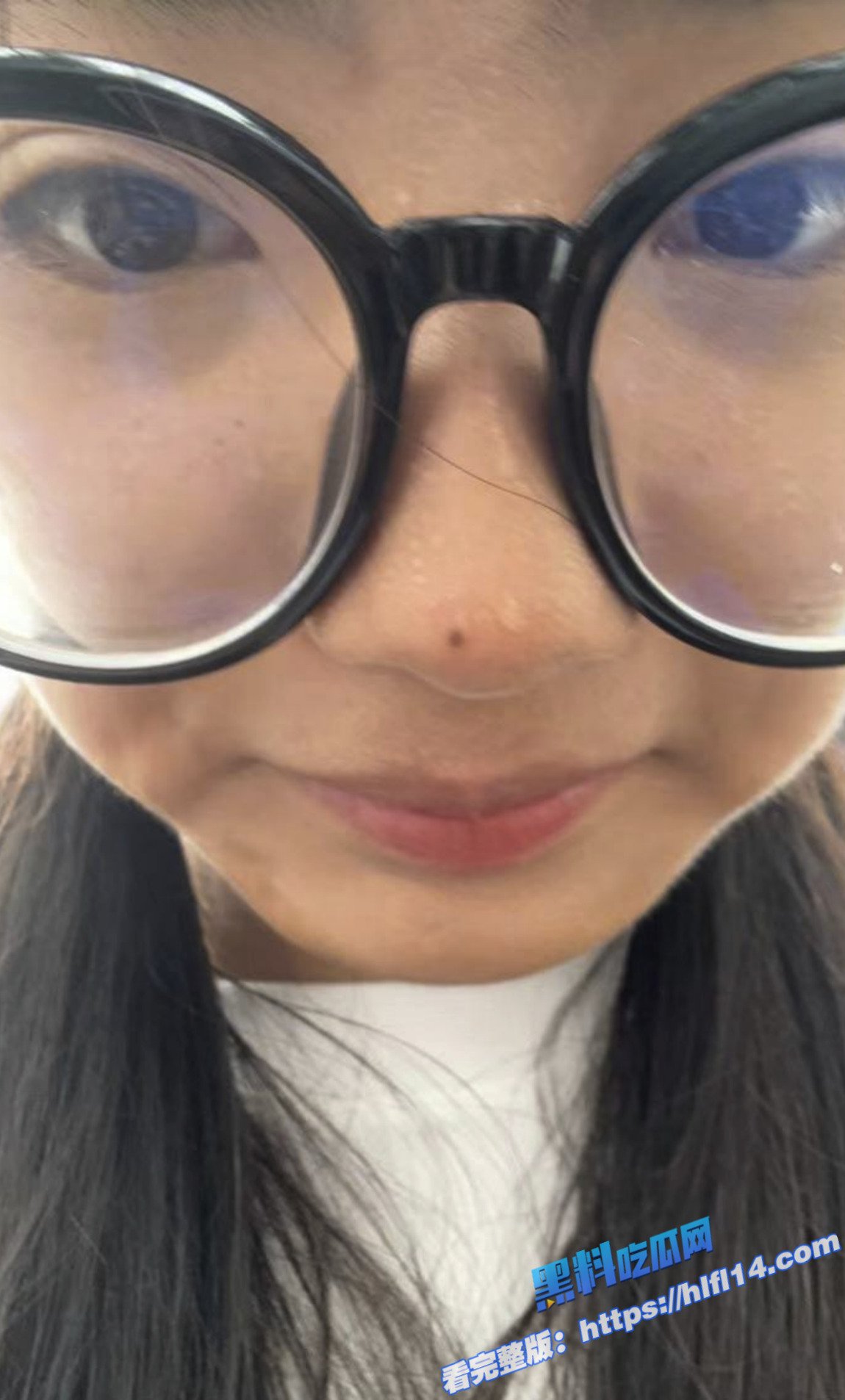 瓜友投稿 网上谈的18岁前女友 才两个月就被训练成母狗，摸奶扣逼自慰视频曝光3
