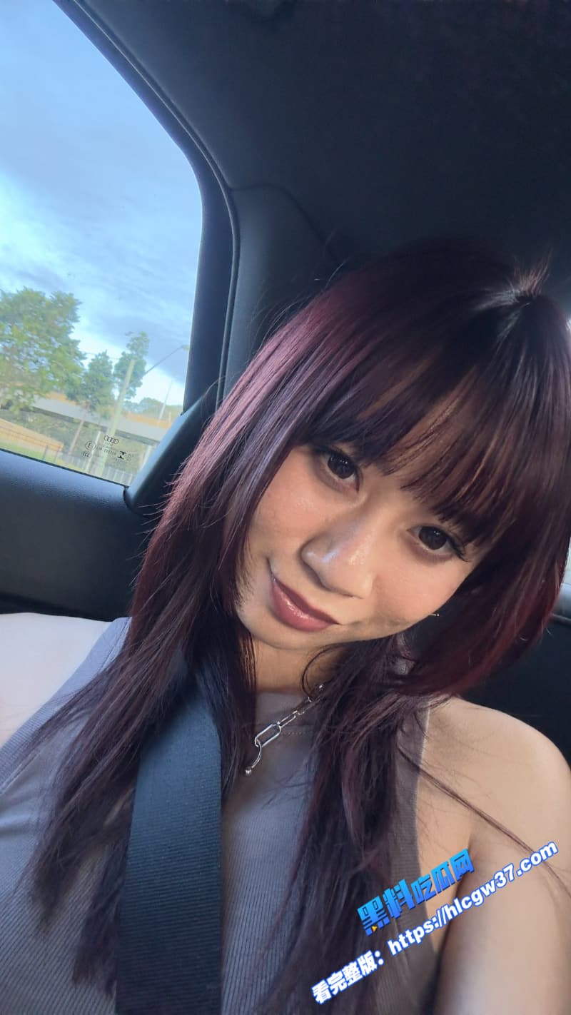 OF知名网黄 kiriamari 最新高价视频合集流出 各种场地嗦男人牛子 表情极其淫荡！ 2