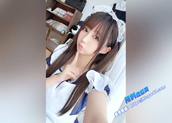 极品萝莉网红 Nagisa魔物喵 私拍写真福利流出 掀开裙子展示内内疯狂诱惑1