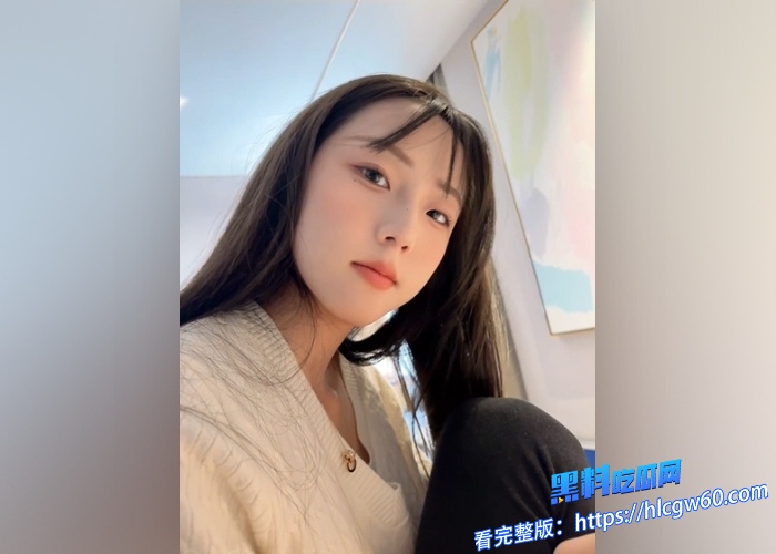 富二代约fKabuto 约炮系列 第五期  这次拿下19岁绝美清纯学生妹，嫩穴被大神剃成了白虎，年纪轻轻口活技术一级棒！ 13