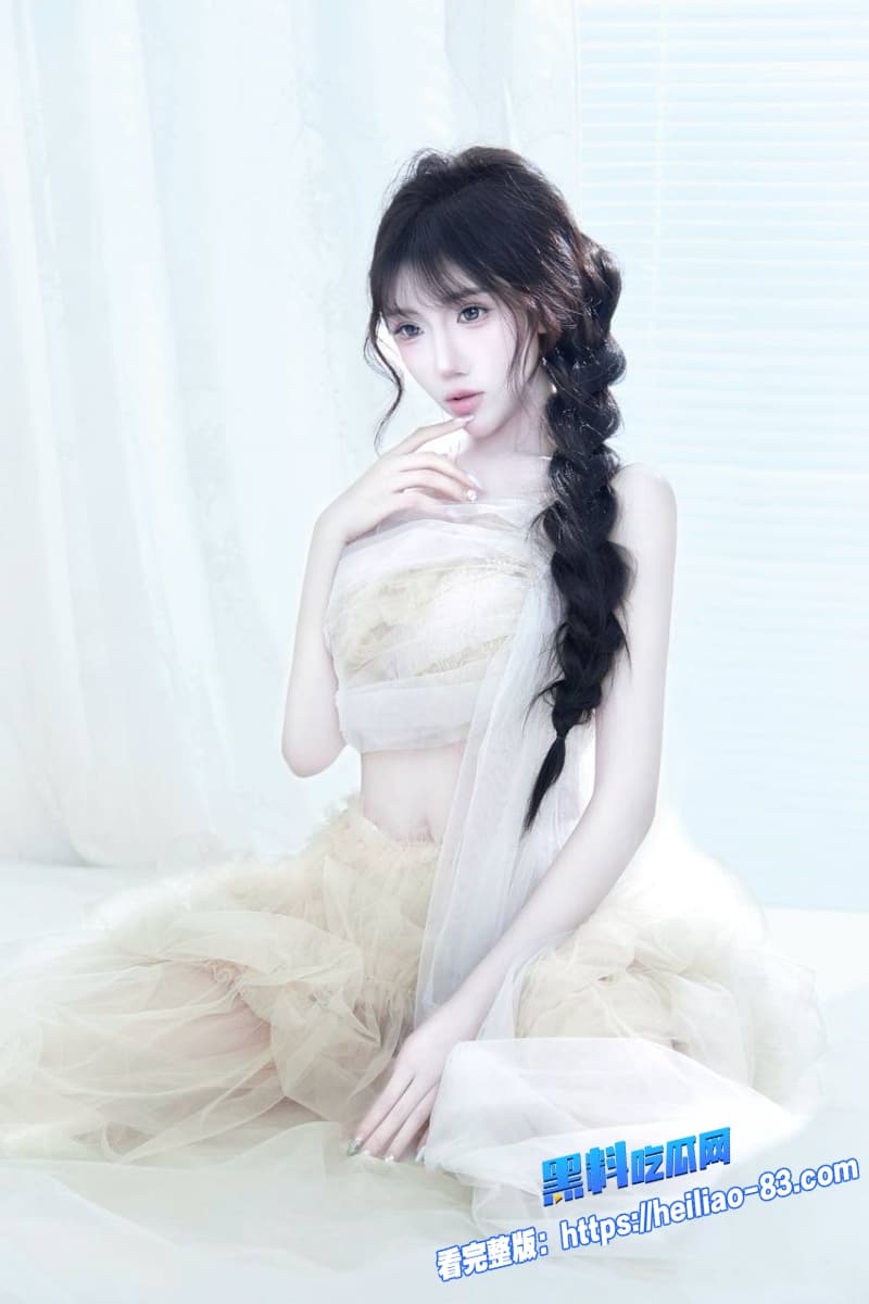 江南第一深情高清原创碎花裙清纯妹肥美的骚穴翘肥臀被后入猛干6 江南第一深情高清原创碎花裙清纯妹肥美的骚穴翘肥臀被后入猛干6