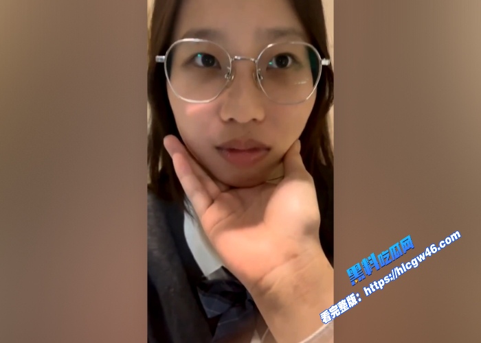 眼镜学生妹采花小盗全套资源整理好的资源百看不厌 喜欢JK学生妹调教的进 图4WH700x500px