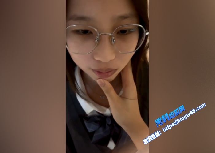 眼镜学生妹采花小盗全套资源整理好的资源百看不厌 喜欢JK学生妹调教的进 图5WH700x500px