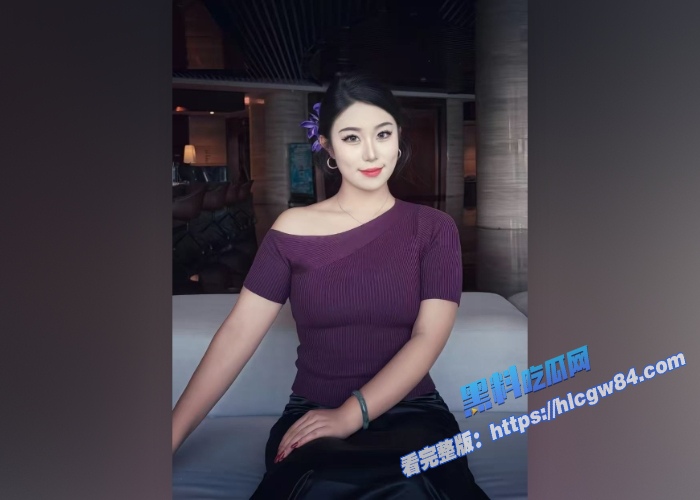气质大奶美女直播裸舞回放流出 1