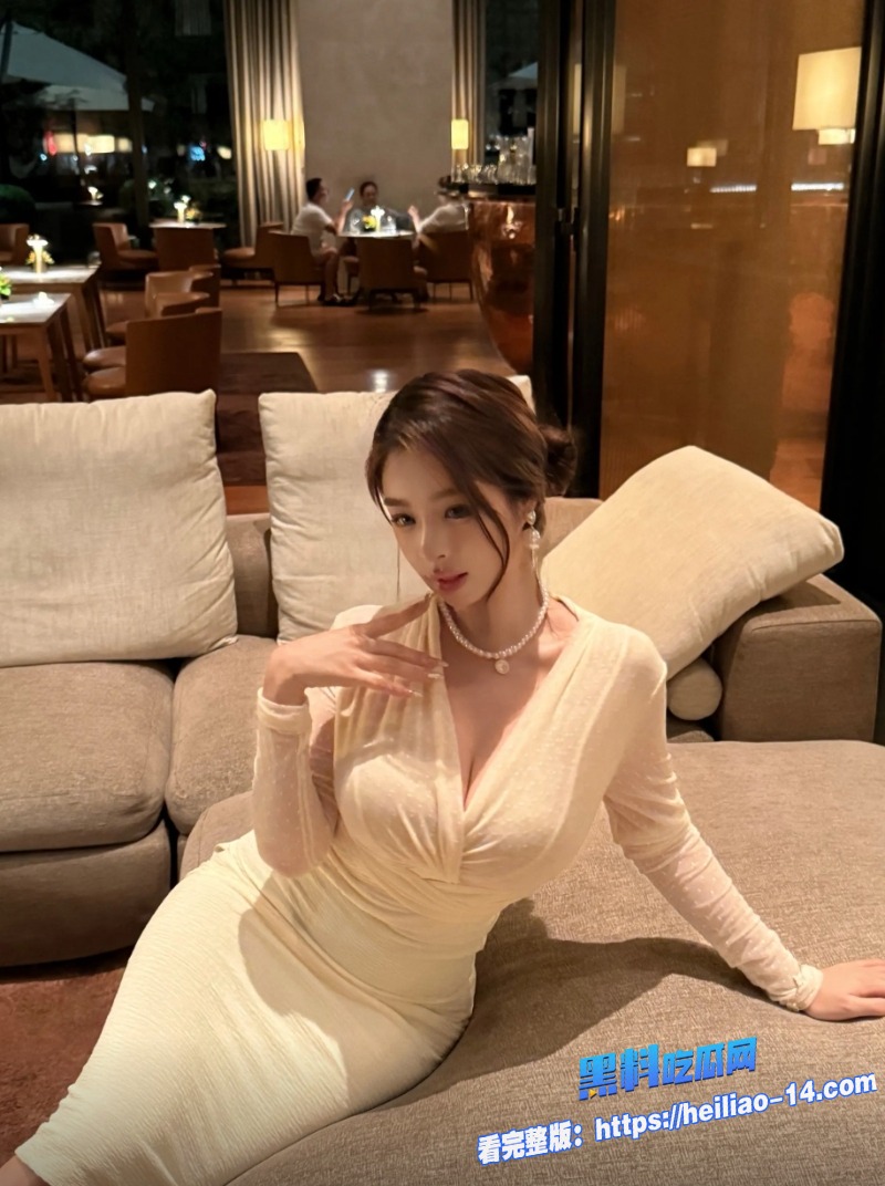 华裔高管少妇媚黑门小身板对战22cm黑人打桩机画面真是爽死人 4 华裔高管少妇媚黑门小身板对战22cm黑人打桩机画面真是爽死人 4