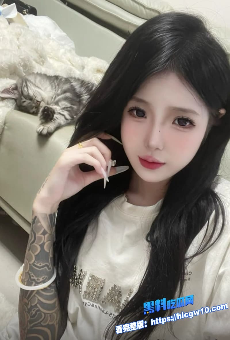 陈美娇2.0版精神小妹直播回放流出化身纹身黑丝小太妹口交男友女上位骑乘的表情骚到飞起2 陈美娇2.0版精神小妹直播回放流出化身纹身黑丝小太妹口交男友女上位骑乘的表情骚到飞起2