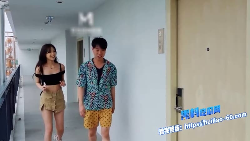 极品学妹借住学长家送惊喜勾引包租公从浴室干到床上母狗本性彻底暴露2