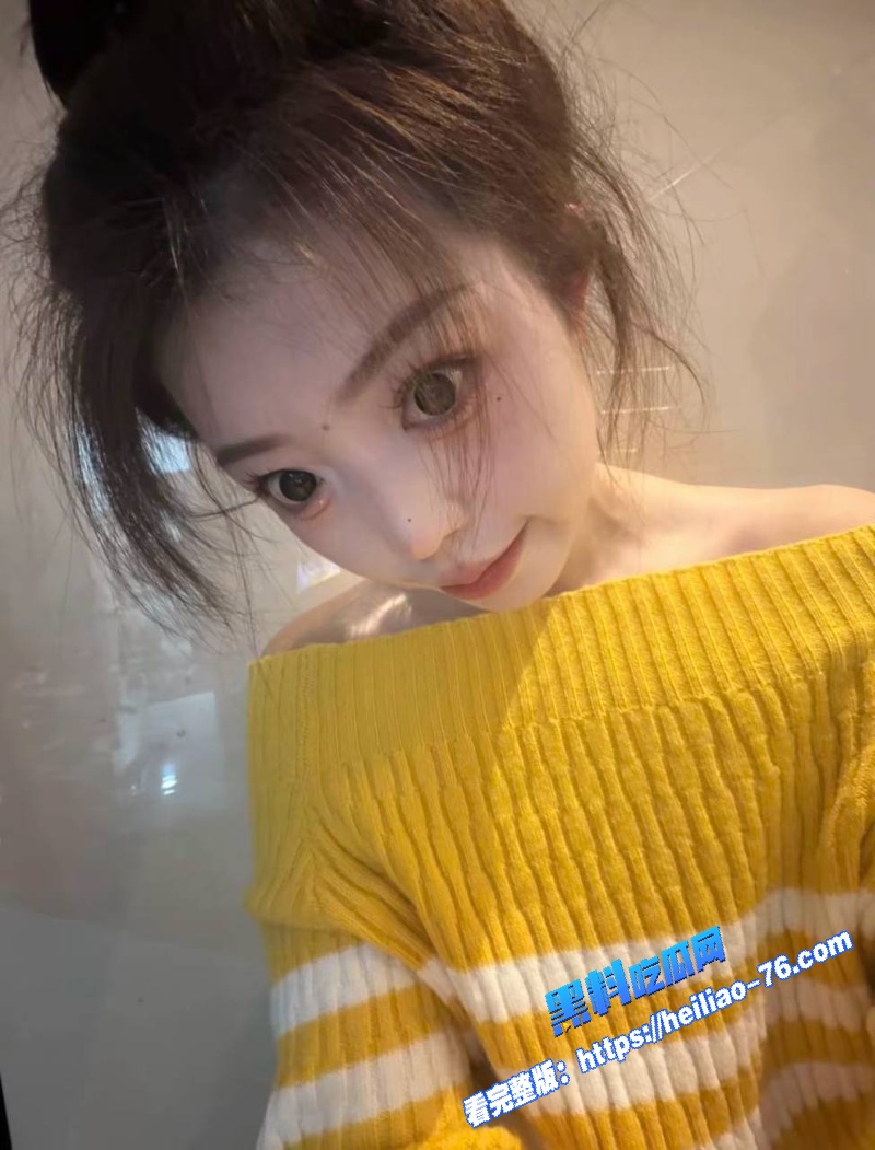 海角姐弟乱伦 周末假期姐弟归家 弟弟趁爸看电视溜进亲姐房间 哄吃药无套内射 太香了图2 海角姐弟乱伦 周末假期姐弟归家 弟弟趁爸看电视溜进亲姐房间 哄吃药无套内射 太香了图2