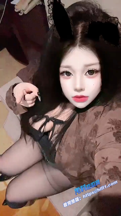 抖音巨乳美少女 full77 不雅视频流出 多种模式自由切换 这大屁股操起来真带劲！2