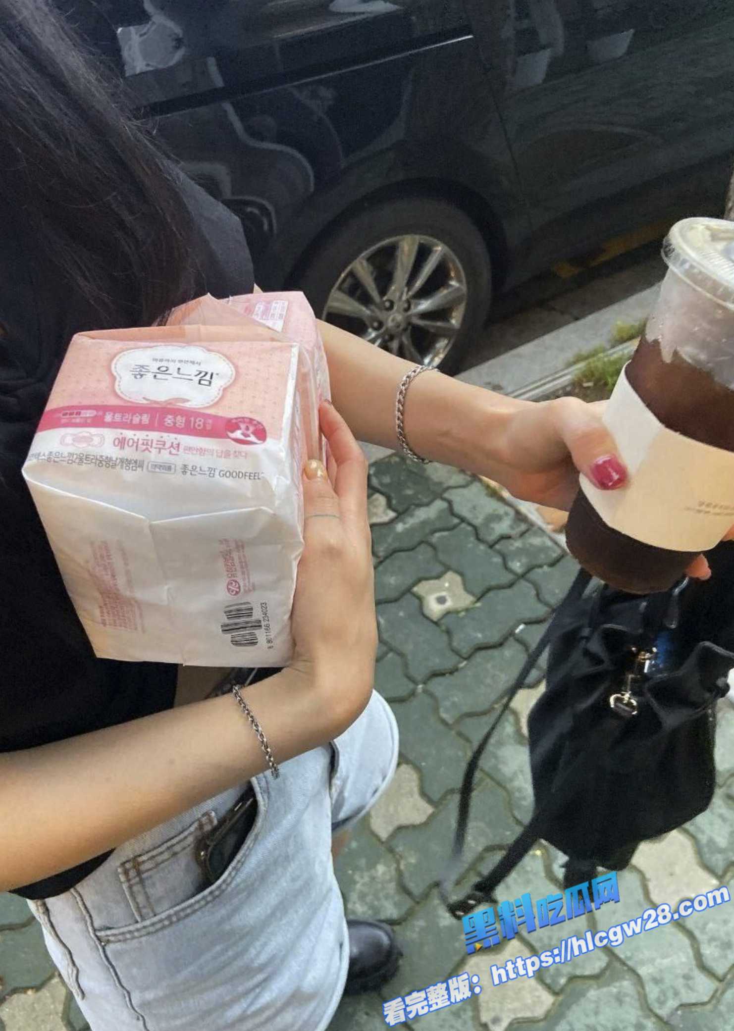 上海浦东高中生福利姬身材长相全在线 被金主当母狗一样调教！1