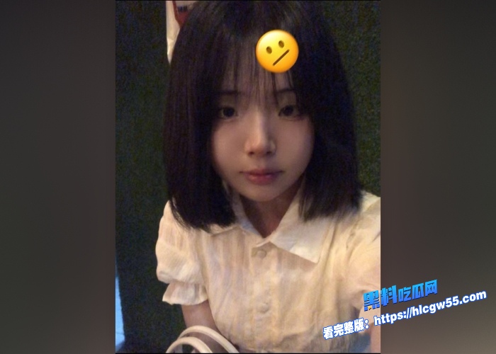 山西运城反差学生妹陈茹茹淫荡穿着学生装啪啪视频流出化身榨精魅魔口交一顿乱吸令人大开眼界 图17WH700x500px