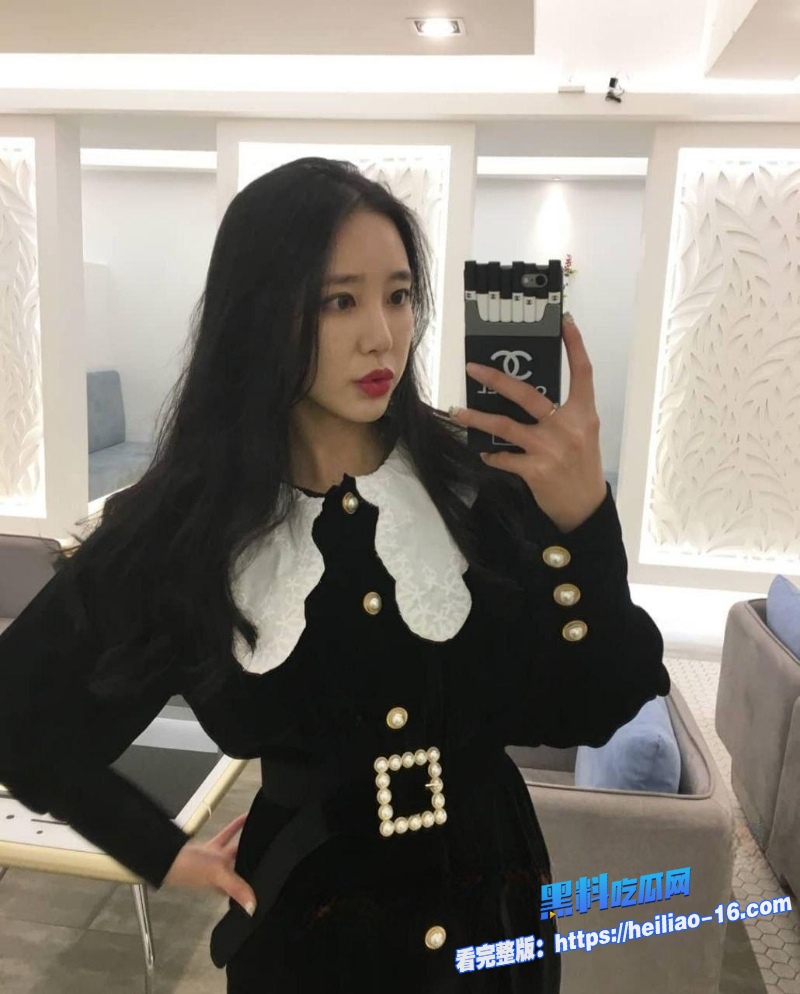 韩国网红圈顶级服装博主HHsize性爱视频被渣男偷拍曝光气质女神私下嫩穴被操翻天 2