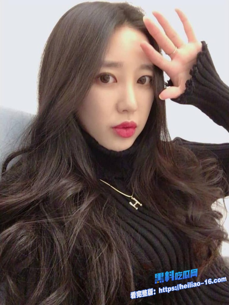 韩国网红圈顶级服装博主HHsize性爱视频被渣男偷拍曝光气质女神私下嫩穴被操翻天 14
