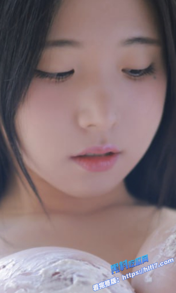 韩国巨乳少女 YeonWoo 研雨 财阀的性奴 不雅写真视频流出 奶子非常坚挺！3
