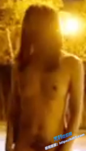 推特网红 AKane 高价定制视频流出 NTR人妻少妇户外大胆露出！2