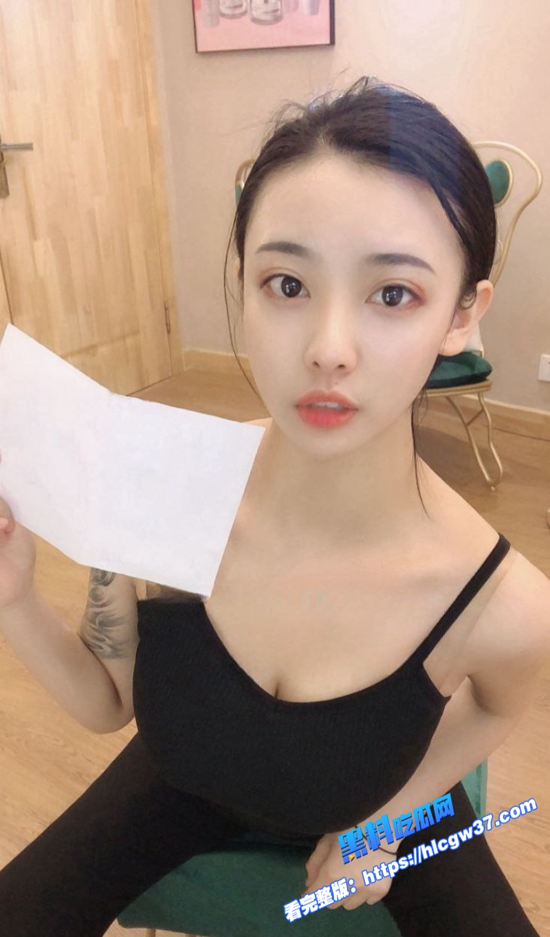 级大学生校花 下海直播 一对极品奶子 直播揉奶掰穴 骚气冲天！ 12