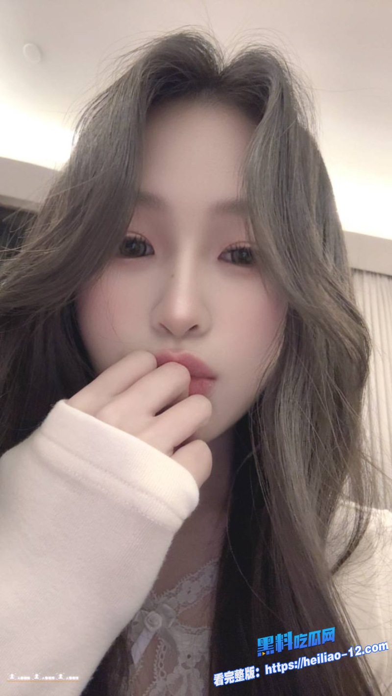 重庆财经学院校花李佳怡私密视频炸裂流出 1 重庆财经学院校花李佳怡私密视频炸裂流出 1