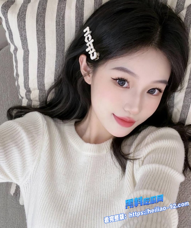 重庆财经学院校花李佳怡私密视频炸裂流出 2 重庆财经学院校花李佳怡私密视频炸裂流出 2