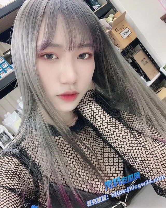 32万粉丝巨乳网红 芷涵 被男友曝光大量私密照和视频 洗澡时美妙酮体 被一览无余58