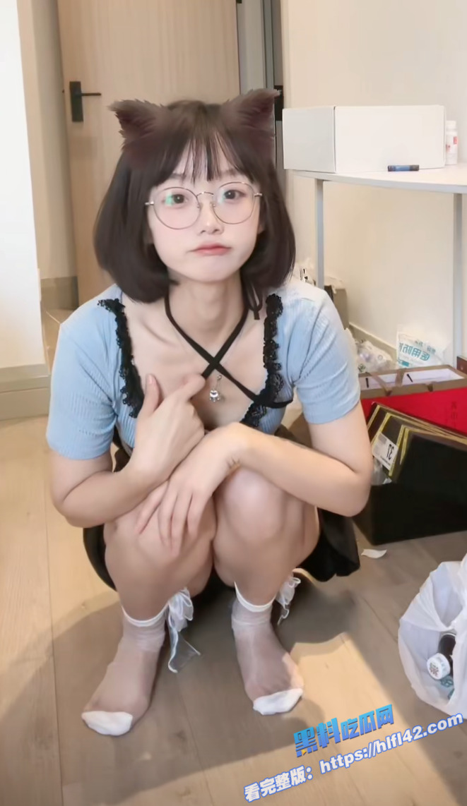 抖音60万粉眼镜骚货 王胜利 骗观众买高价会员定制视频 结果里面啥都没有7 抖音60万粉眼镜骚货 王胜利 骗观众买高价会员定制视频 结果里面啥都没有7
