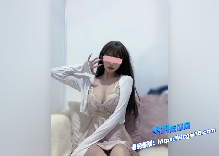 极品美少女萝莉小粥福利私拍合集流出甜美外表下骚浪魅魔巨乳翘臀黑丝美腿极致反差 4