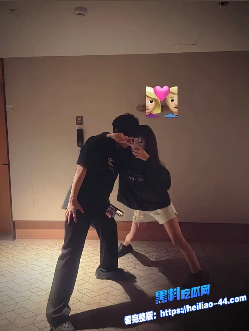 抖音男网红7ce曝光女友网红张艺凡随意私下出轨聊骚随后酒店偷情视频被曝光出来19 抖音男网红7ce曝光女友网红张艺凡随意私下出轨聊骚随后酒店偷情视频被曝光出来19