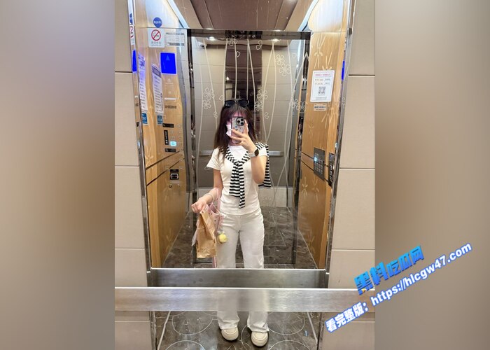 别人的老婆就是香!北京富二代多人运动6P现场视频泄密 几十个避孕套都不够用的16 别人的老婆就是香!北京富二代多人运动6P现场视频泄密 几十个避孕套都不够用的16