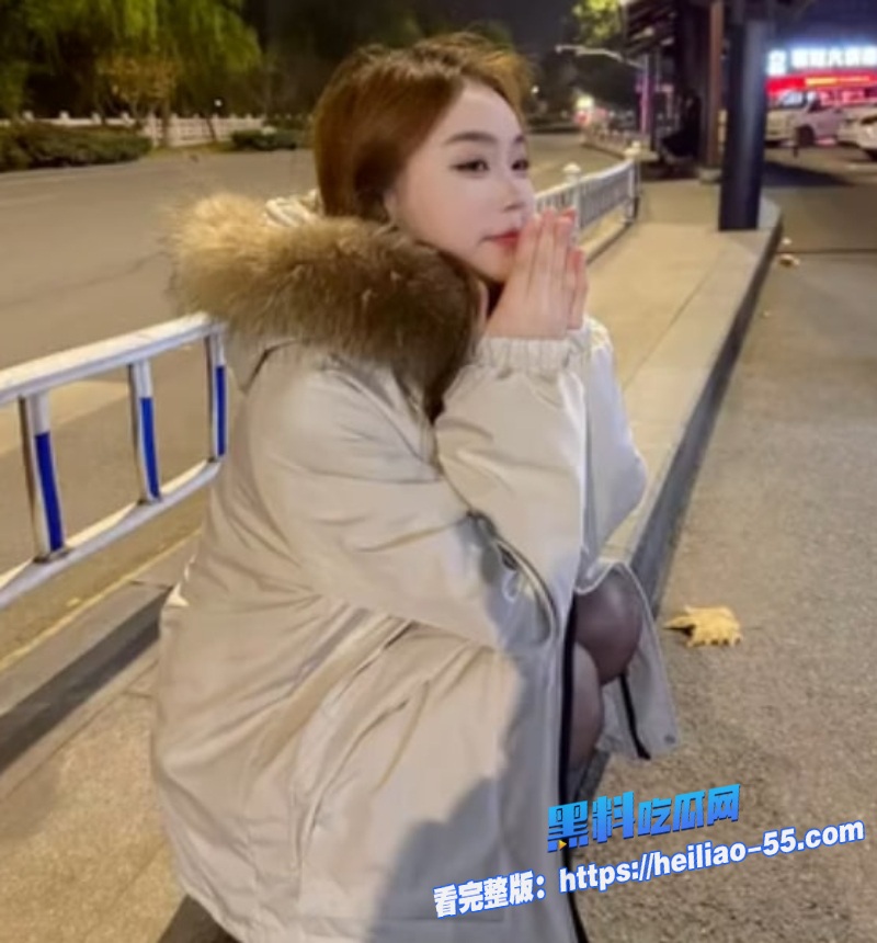 海角乱伦亲姐姐反差调教视频曝光手指爆菊内射猛干1