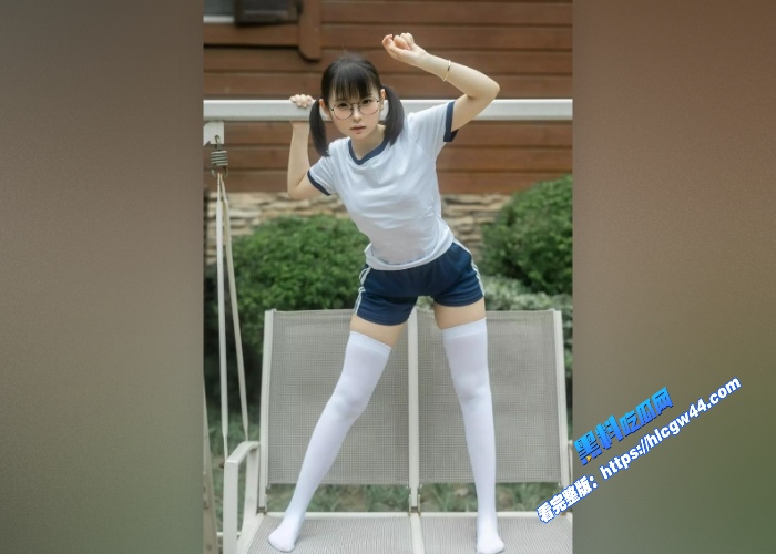 真实姐弟乱伦浙江杭州姐弟乱伦黑丝足交弟弟的鸡吧最喜欢嗦小鸡鸡 图2WH700x500px