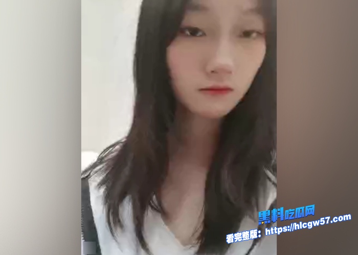 昆明工业职业技术学院清纯班花自拍给金主福利视频泄密流出小小年纪就这么骚了以后还了得呀 图6 昆明工业职业技术学院清纯班花自拍给金主福利视频泄密流出小小年纪就这么骚了以后还了得呀 图6
