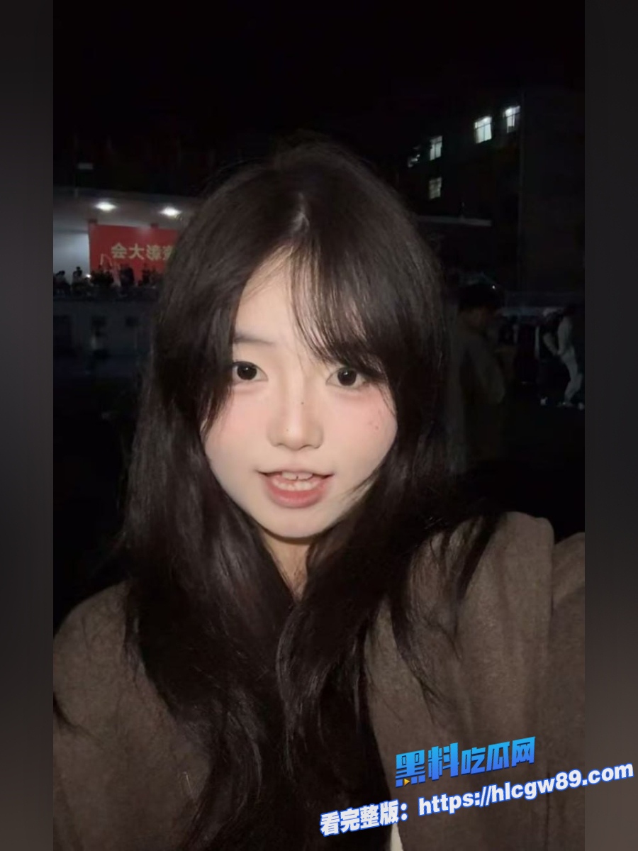 眼镜猥琐宅男与极品巨乳00后清纯学生4