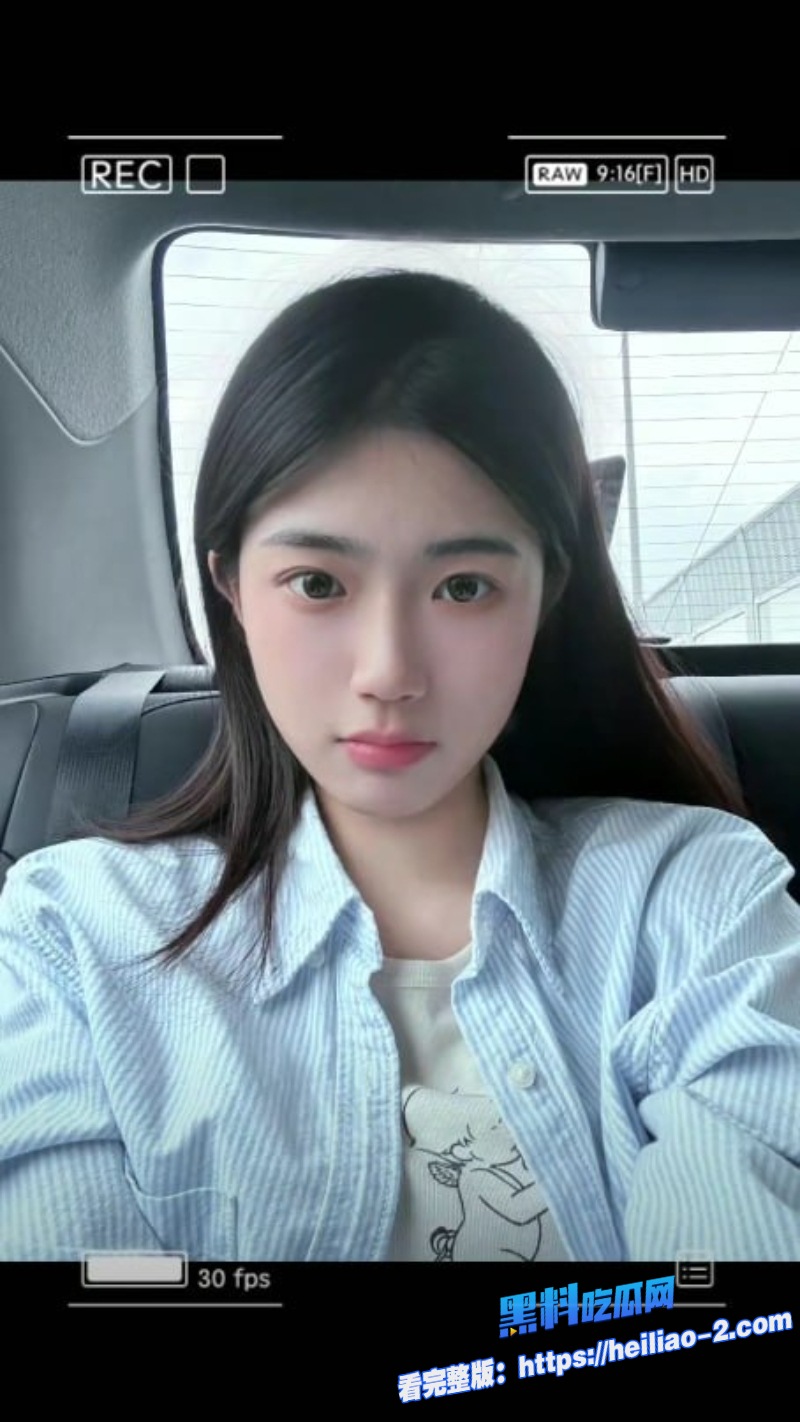 云南某学生闷骚型大学生被男友淫乱后入视频流出 图2