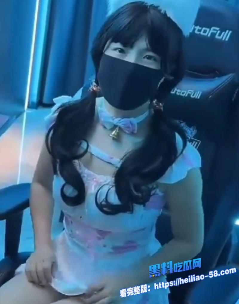 国产巨制萝莉白丝极致诱惑清纯少女换上白丝4
