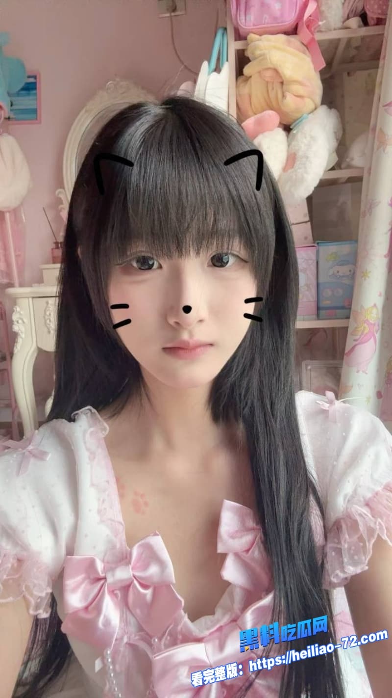 海角兄妹乱伦酒后上头趁妹妹熟睡不管生理期后入强插内射骚穴精液顺着小穴就流出来3