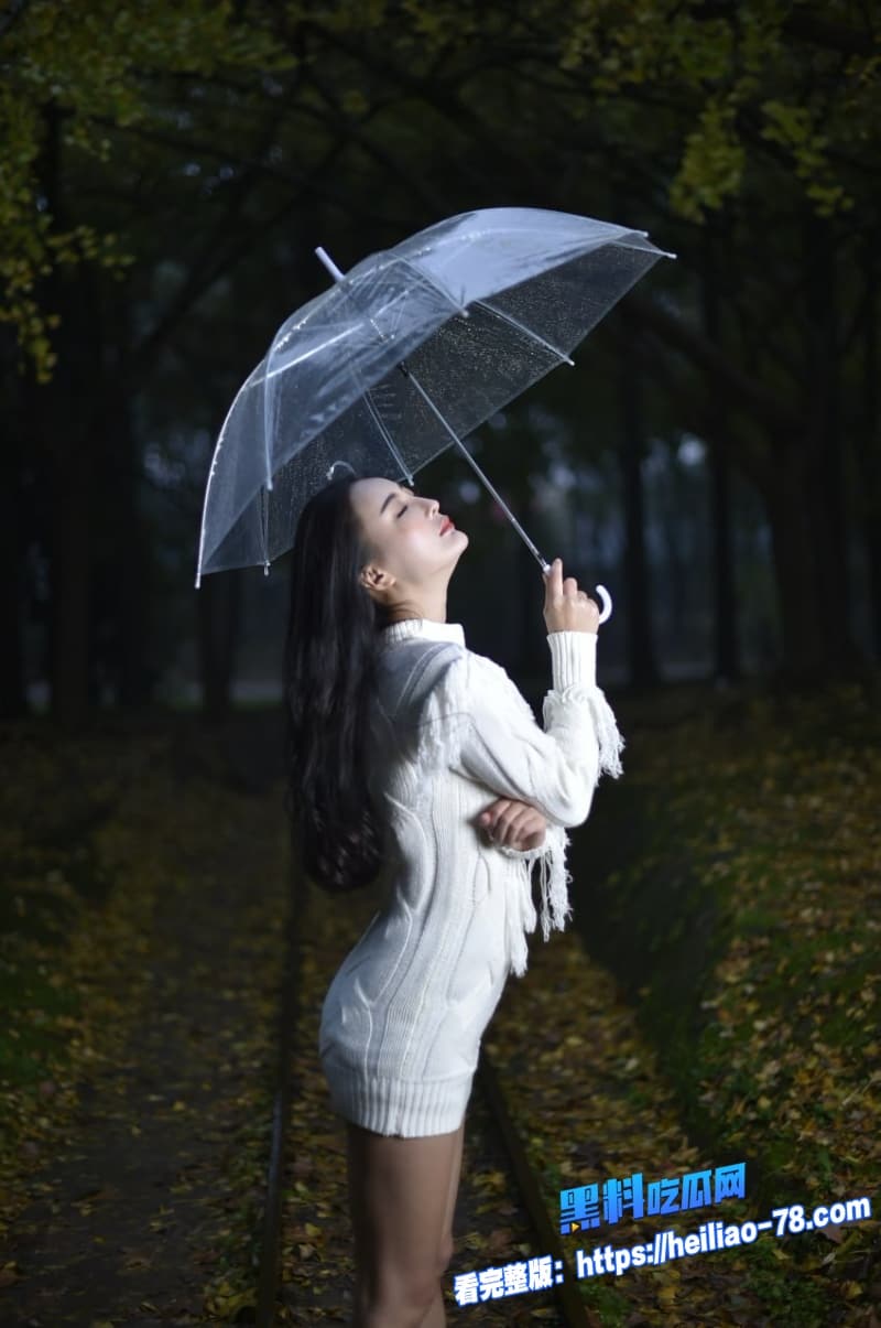 极品嫩模王李丹妮一路向西经典莞式服务跪舔毒龙骑乘榨精重温神级场面11 极品嫩模王李丹妮一路向西经典莞式服务跪舔毒龙骑乘榨精重温神级场面11