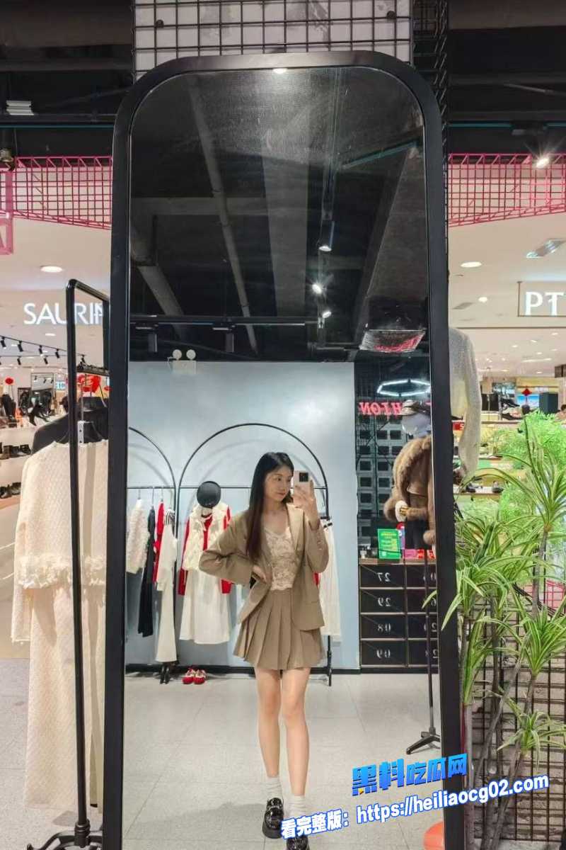 反差母狗曝光1