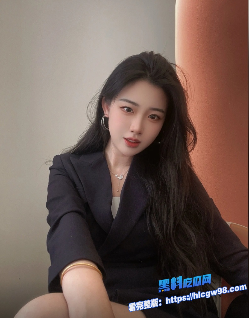 推特网红露出甜美可爱少女 Naomiii 1
