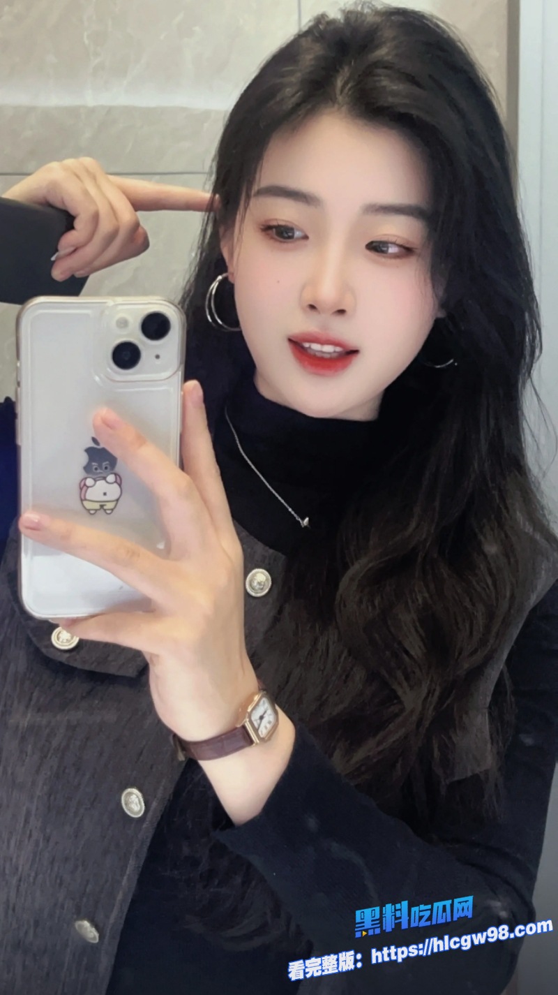 推特网红露出甜美可爱少女 Naomiii 5