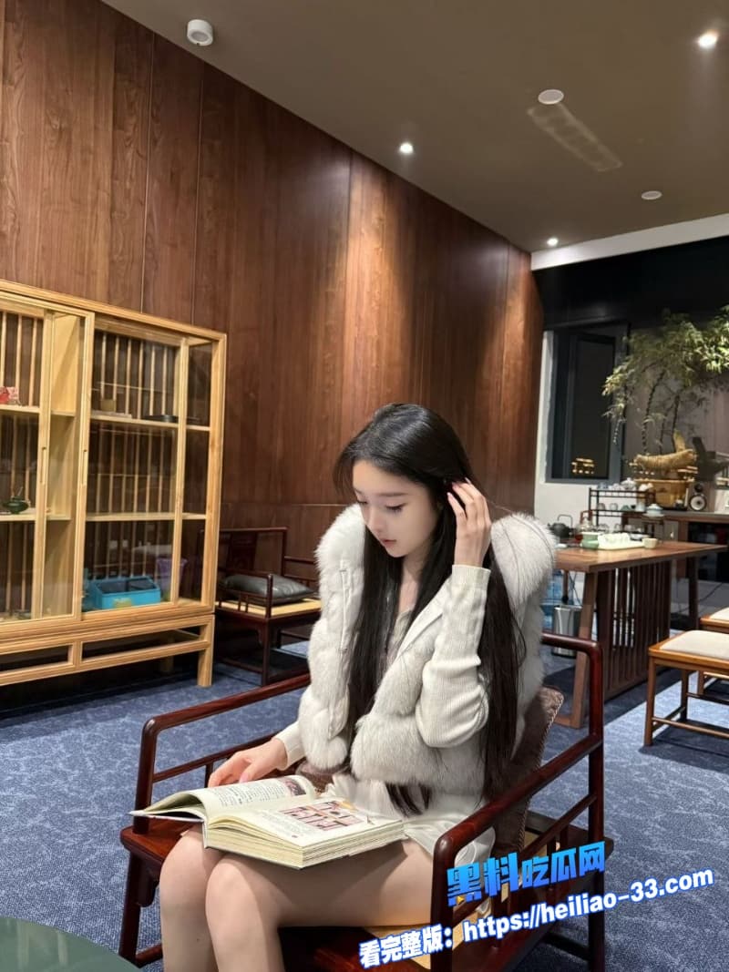 海角姐弟乱伦表姐健身后翘臀太犯规每次看她大屁股就想直接插进去 9