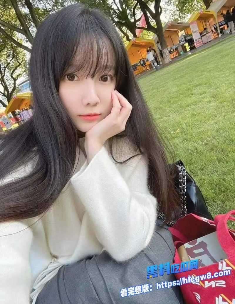 金融圈大瓜广发基金经理杨冬被女友谭珺发文催婚控诉渣男行为并曝光其私密视频1