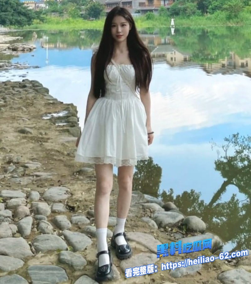 精神小妹被PUA调教无套猛操内射直播掰开粉穴震动高潮1 精神小妹被PUA调教无套猛操内射直播掰开粉穴震动高潮1