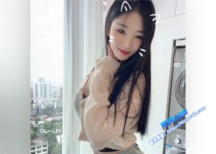 抖音百万粉丝网红安婧和大哥1v1裸聊视频流出各种情趣装轮番上阵掰开骚逼扣穴自慰淫骚到炸 图6WH700x500px