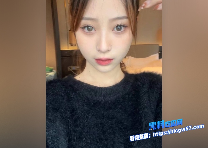 金主重金定制泄密流出高颜值艺校舞蹈系美女宿舍一字马全裸展示淫声喘息疯狂自慰 图3 金主重金定制泄密流出高颜值艺校舞蹈系美女宿舍一字马全裸展示淫声喘息疯狂自慰 图3