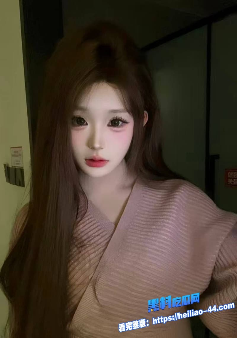 高颜值学姐与学弟出租屋做爱视频流出身穿黑丝JK被无套暴力打桩最后直接偷偷射进去2