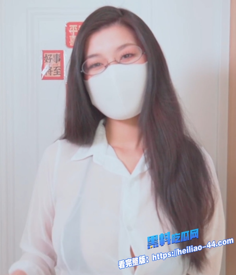天美传媒神级寸止挑战白色吊带袜美女被炮机玩到崩溃1
